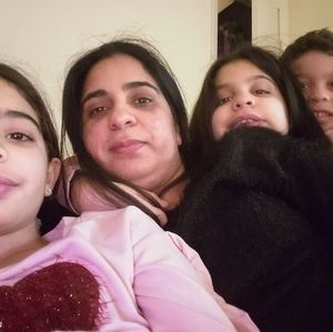 Meet your Posher, Ebelina